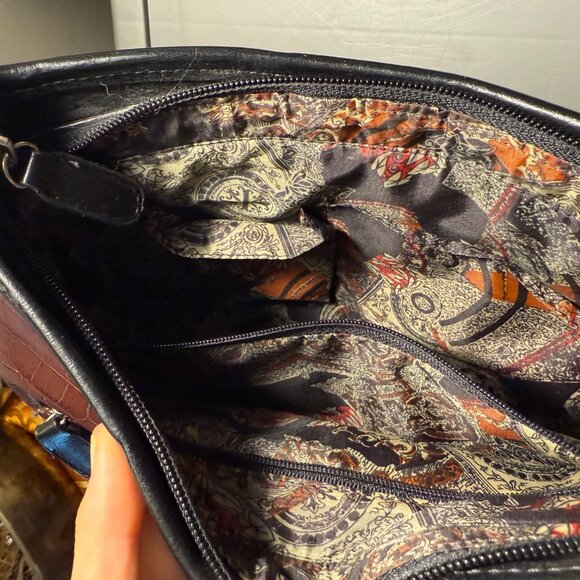 Brighton crocodile embossed vintage bag brown and black with Heart emblems. - Picture 4 of 14